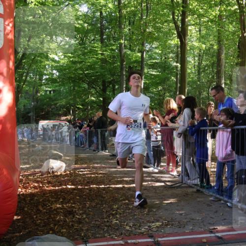 28.09.2025 - 33. Volkslauf durch das schöne Alstertal Strokosch-Dieckow http://msf.ph/oto/8964976 28.09.2025 11:16:32 Ziel 3925, 3932 meine-sportfotos.de