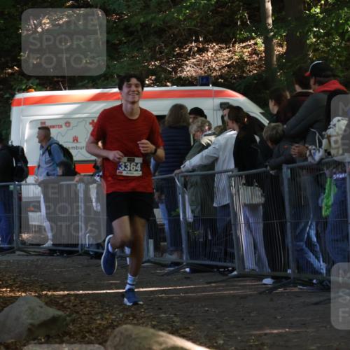 28.09.2025 - 33. Volkslauf durch das schöne Alstertal Strokosch-Dieckow http://msf.ph/oto/8965126 28.09.2025 11:18:14 Ziel 3364 meine-sportfotos.de
