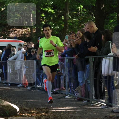 28.09.2025 - 33. Volkslauf durch das schöne Alstertal Strokosch-Dieckow http://msf.ph/oto/8965140 28.09.2025 11:18:47 Ziel 1501, 3419 meine-sportfotos.de
