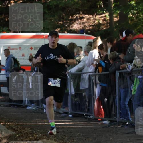 28.09.2025 - 33. Volkslauf durch das schöne Alstertal Strokosch-Dieckow http://msf.ph/oto/8965146 28.09.2025 11:18:57 Ziel 3919 meine-sportfotos.de