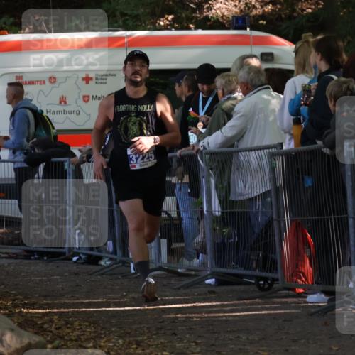 28.09.2025 - 33. Volkslauf durch das schöne Alstertal Strokosch-Dieckow http://msf.ph/oto/8965160 28.09.2025 11:19:14 Ziel 3225 meine-sportfotos.de