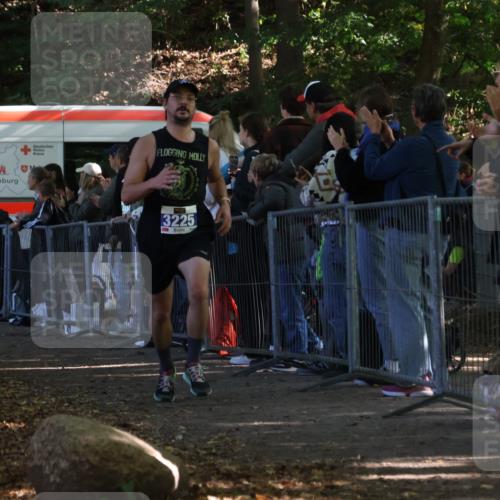 28.09.2025 - 33. Volkslauf durch das schöne Alstertal Strokosch-Dieckow http://msf.ph/oto/8965162 28.09.2025 11:19:16 Ziel 3225, 3417 meine-sportfotos.de