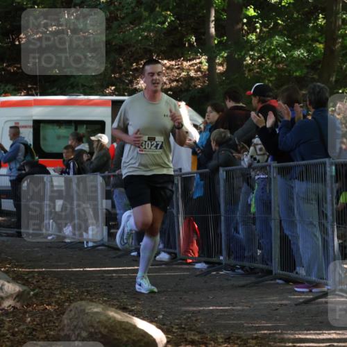 28.09.2025 - 33. Volkslauf durch das schöne Alstertal Strokosch-Dieckow http://msf.ph/oto/8965187 28.09.2025 11:19:41 Ziel 3027 meine-sportfotos.de