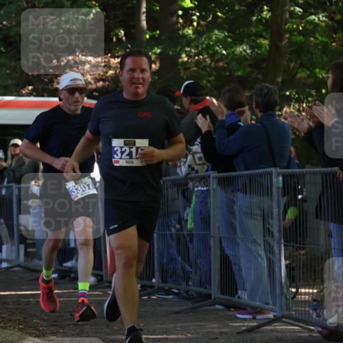 28.09.2025 - 33. Volkslauf durch das schöne Alstertal Strokosch-Dieckow http://msf.ph/oto/8965203 28.09.2025 11:19:54 Ziel 1503, 3219, 3307 meine-sportfotos.de