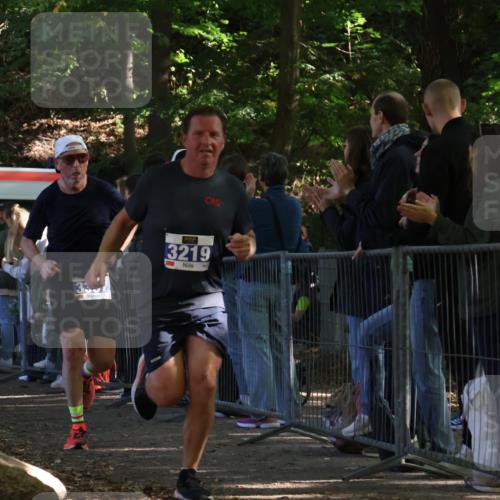 28.09.2025 - 33. Volkslauf durch das schöne Alstertal Strokosch-Dieckow http://msf.ph/oto/8965204 28.09.2025 11:19:55 Ziel 1503, 3219, 3307 meine-sportfotos.de