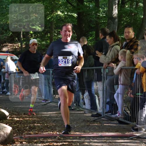 28.09.2025 - 33. Volkslauf durch das schöne Alstertal Strokosch-Dieckow http://msf.ph/oto/8965206 28.09.2025 11:19:56 Ziel 1503, 3219, 3307 meine-sportfotos.de