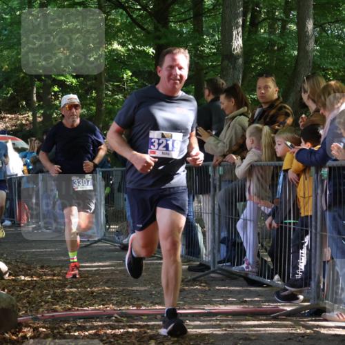 28.09.2025 - 33. Volkslauf durch das schöne Alstertal Strokosch-Dieckow http://msf.ph/oto/8965207 28.09.2025 11:19:56 Ziel 1503, 3219, 3307 meine-sportfotos.de