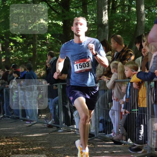 28.09.2025 - 33. Volkslauf durch das schöne Alstertal Strokosch-Dieckow http://msf.ph/oto/8965211 28.09.2025 11:19:58 Ziel 1503, 3134, 3307 meine-sportfotos.de