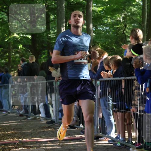 28.09.2025 - 33. Volkslauf durch das schöne Alstertal Strokosch-Dieckow http://msf.ph/oto/8965212 28.09.2025 11:19:59 Ziel 1503, 3134 meine-sportfotos.de