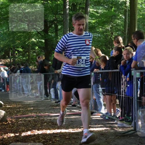 28.09.2025 - 33. Volkslauf durch das schöne Alstertal Strokosch-Dieckow http://msf.ph/oto/8965220 28.09.2025 11:20:06 Ziel 3134 meine-sportfotos.de