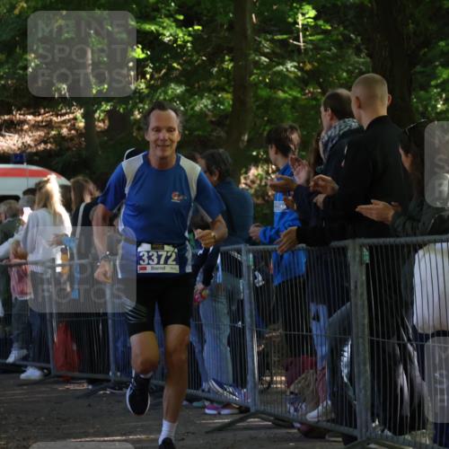 28.09.2025 - 33. Volkslauf durch das schöne Alstertal Strokosch-Dieckow http://msf.ph/oto/8965237 28.09.2025 11:20:49 Ziel 3372, 3393 meine-sportfotos.de