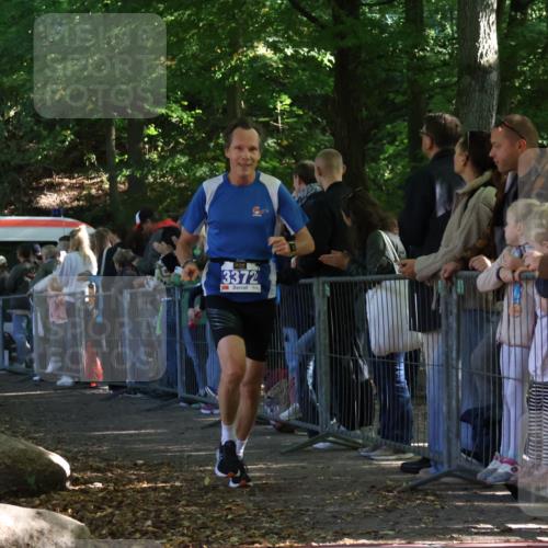 28.09.2025 - 33. Volkslauf durch das schöne Alstertal Strokosch-Dieckow http://msf.ph/oto/8965238 28.09.2025 11:20:50 Ziel 3372, 3393 meine-sportfotos.de