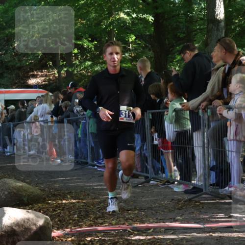 28.09.2025 - 33. Volkslauf durch das schöne Alstertal Strokosch-Dieckow http://msf.ph/oto/8965261 28.09.2025 11:21:27 Ziel 3046, 3178, 3396 meine-sportfotos.de