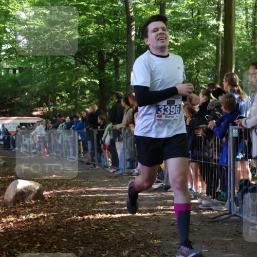 28.09.2025 - 33. Volkslauf durch das schöne Alstertal Strokosch-Dieckow http://msf.ph/oto/8965271 28.09.2025 11:21:33 Ziel 3387, 3396 meine-sportfotos.de