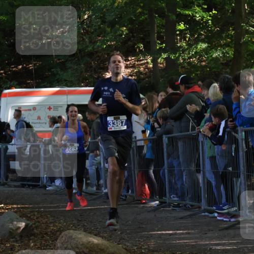 28.09.2025 - 33. Volkslauf durch das schöne Alstertal Strokosch-Dieckow http://msf.ph/oto/8965274 28.09.2025 11:21:38 Ziel 3283, 3387 meine-sportfotos.de