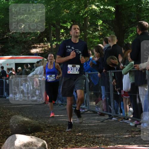 28.09.2025 - 33. Volkslauf durch das schöne Alstertal Strokosch-Dieckow http://msf.ph/oto/8965276 28.09.2025 11:21:40 Ziel 3283, 3387 meine-sportfotos.de