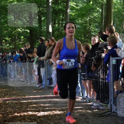 28.09.2025 - 33. Volkslauf durch das schöne Alstertal Strokosch-Dieckow http://msf.ph/oto/8965281 28.09.2025 11:21:43 Ziel 3283, 3916 meine-sportfotos.de