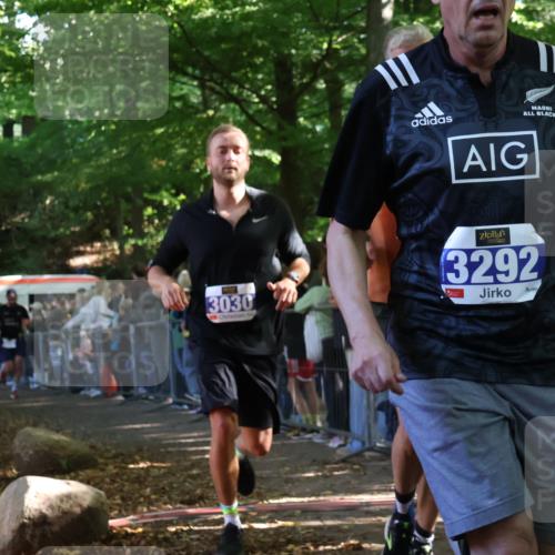 28.09.2025 - 33. Volkslauf durch das schöne Alstertal Strokosch-Dieckow http://msf.ph/oto/8965313 28.09.2025 11:22:19 Ziel 3030, 3292, 3295, 3335, 3927 meine-sportfotos.de