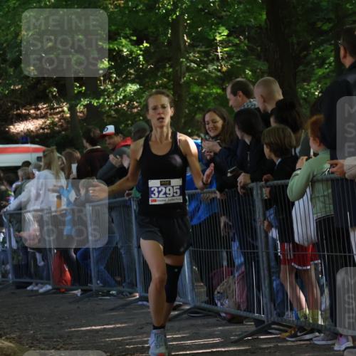 28.09.2025 - 33. Volkslauf durch das schöne Alstertal Strokosch-Dieckow http://msf.ph/oto/8965320 28.09.2025 11:22:25 Ziel 3014, 3169, 3295, 3331, 3335 meine-sportfotos.de