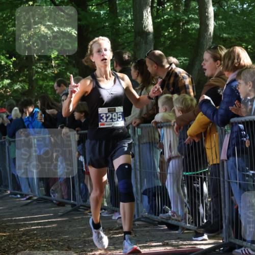 28.09.2025 - 33. Volkslauf durch das schöne Alstertal Strokosch-Dieckow http://msf.ph/oto/8965322 28.09.2025 11:22:26 Ziel 3014, 3169, 3295, 3316, 3331 meine-sportfotos.de