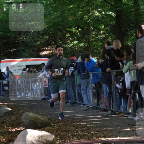 28.09.2025 - 33. Volkslauf durch das schöne Alstertal Strokosch-Dieckow http://msf.ph/oto/8965350 28.09.2025 11:22:43 Ziel 3411, 3913 meine-sportfotos.de