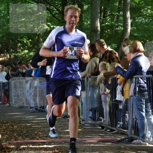 28.09.2025 - 33. Volkslauf durch das schöne Alstertal Strokosch-Dieckow http://msf.ph/oto/8965363 28.09.2025 11:22:59 Ziel 3042, 3418, 3941 meine-sportfotos.de