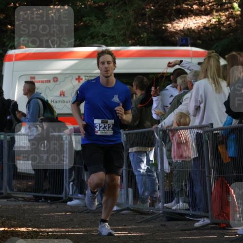 28.09.2025 - 33. Volkslauf durch das schöne Alstertal Strokosch-Dieckow http://msf.ph/oto/8965379 28.09.2025 11:23:15 Ziel 3232 meine-sportfotos.de