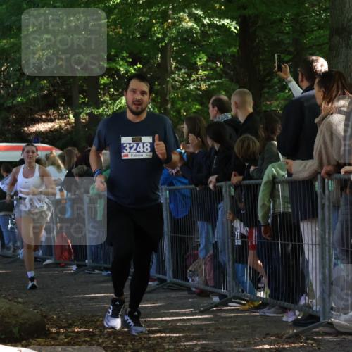 28.09.2025 - 33. Volkslauf durch das schöne Alstertal Strokosch-Dieckow http://msf.ph/oto/8965397 28.09.2025 11:23:32 Ziel 3248, 3929, 3948 meine-sportfotos.de