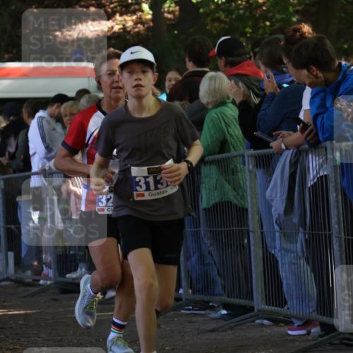 28.09.2025 - 33. Volkslauf durch das schöne Alstertal Strokosch-Dieckow http://msf.ph/oto/8965416 28.09.2025 11:23:45 Ziel 3133, 3202, 3904, 3931 meine-sportfotos.de