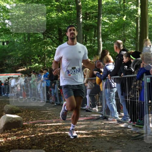 28.09.2025 - 33. Volkslauf durch das schöne Alstertal Strokosch-Dieckow http://msf.ph/oto/8965454 28.09.2025 11:24:17 Ziel 3032, 3071 meine-sportfotos.de