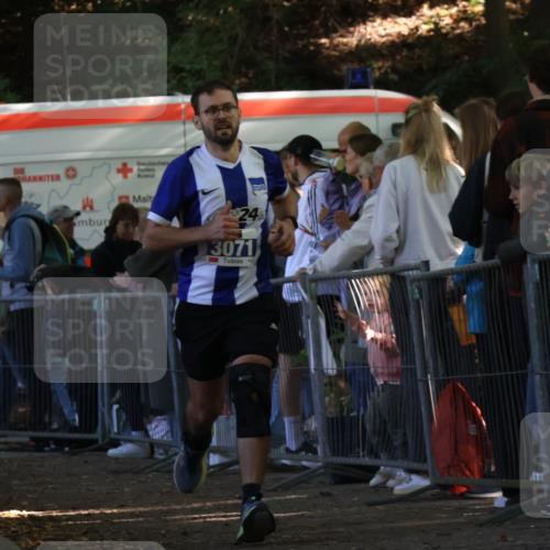 28.09.2025 - 33. Volkslauf durch das schöne Alstertal Strokosch-Dieckow http://msf.ph/oto/8965456 28.09.2025 11:24:20 Ziel 3071, 3220 meine-sportfotos.de