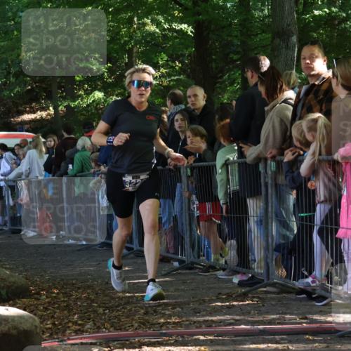 28.09.2025 - 33. Volkslauf durch das schöne Alstertal Strokosch-Dieckow http://msf.ph/oto/8965464 28.09.2025 11:24:26 Ziel 3220, 3285, 3380, 3382 meine-sportfotos.de