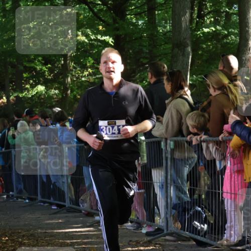 28.09.2025 - 33. Volkslauf durch das schöne Alstertal Strokosch-Dieckow http://msf.ph/oto/8965492 28.09.2025 11:24:57 Ziel 3041, 3273, 3280, 3351 meine-sportfotos.de