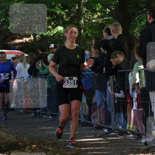 28.09.2025 - 33. Volkslauf durch das schöne Alstertal Strokosch-Dieckow http://msf.ph/oto/8965494 28.09.2025 11:24:59 Ziel 3273, 3280, 3351 meine-sportfotos.de