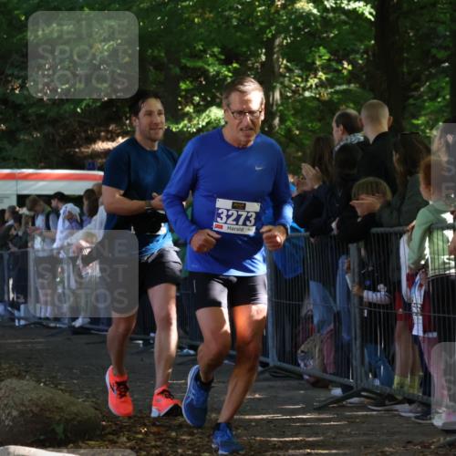 28.09.2025 - 33. Volkslauf durch das schöne Alstertal Strokosch-Dieckow http://msf.ph/oto/8965499 28.09.2025 11:25:02 Ziel 3273, 3280 meine-sportfotos.de