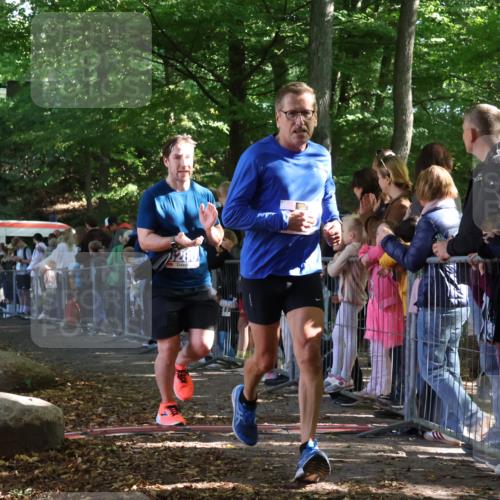 28.09.2025 - 33. Volkslauf durch das schöne Alstertal Strokosch-Dieckow http://msf.ph/oto/8965502 28.09.2025 11:25:03 Ziel 3273, 3280 meine-sportfotos.de