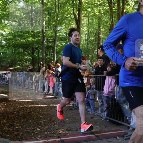 28.09.2025 - 33. Volkslauf durch das schöne Alstertal Strokosch-Dieckow http://msf.ph/oto/8965505 28.09.2025 11:25:05 Ziel 3280 meine-sportfotos.de