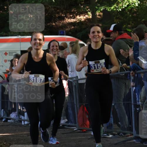 28.09.2025 - 33. Volkslauf durch das schöne Alstertal Strokosch-Dieckow http://msf.ph/oto/8965541 28.09.2025 11:25:49 Ziel 3093, 3155, 3187 meine-sportfotos.de