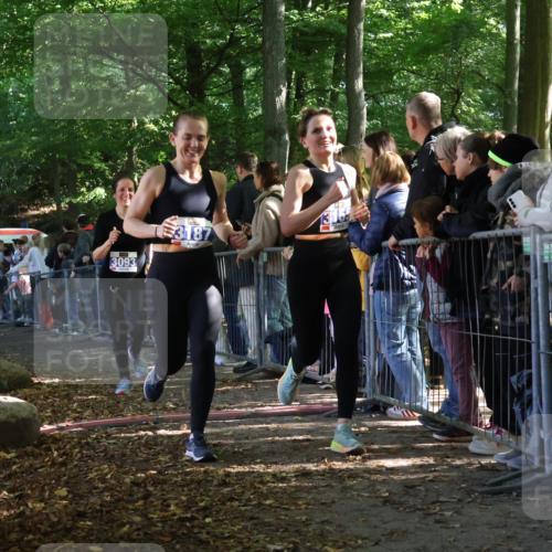 28.09.2025 - 33. Volkslauf durch das schöne Alstertal Strokosch-Dieckow http://msf.ph/oto/8965546 28.09.2025 11:25:52 Ziel 3093, 3155, 3187 meine-sportfotos.de