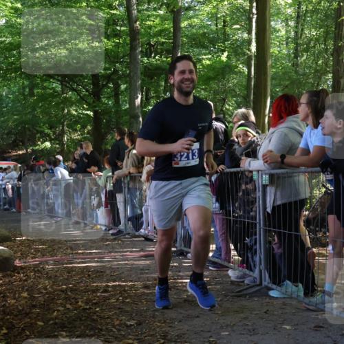 28.09.2025 - 33. Volkslauf durch das schöne Alstertal Strokosch-Dieckow http://msf.ph/oto/8965564 28.09.2025 11:26:20 Ziel 3213 meine-sportfotos.de