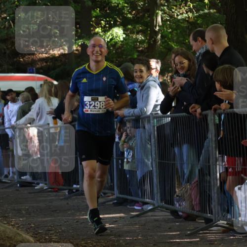 28.09.2025 - 33. Volkslauf durch das schöne Alstertal Strokosch-Dieckow http://msf.ph/oto/8965569 28.09.2025 11:26:28 Ziel 1506, 3212, 3298 meine-sportfotos.de