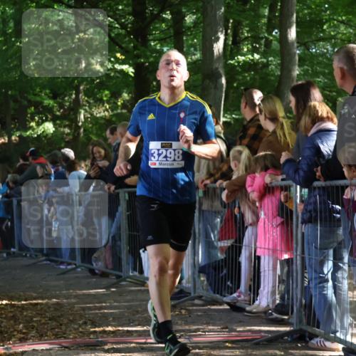 28.09.2025 - 33. Volkslauf durch das schöne Alstertal Strokosch-Dieckow http://msf.ph/oto/8965571 28.09.2025 11:26:30 Ziel 1506, 3212, 3298 meine-sportfotos.de