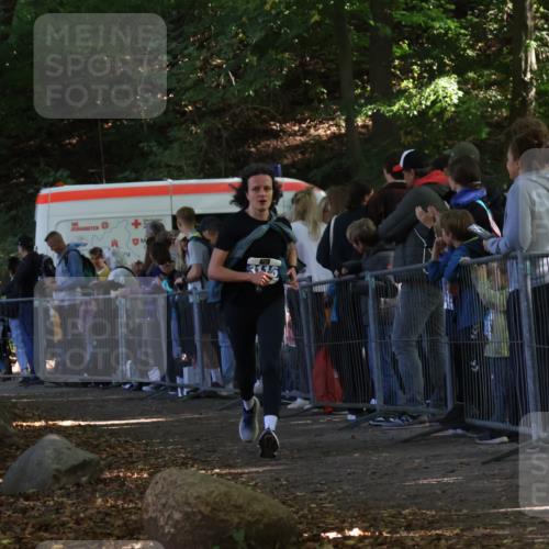 28.09.2025 - 33. Volkslauf durch das schöne Alstertal Strokosch-Dieckow http://msf.ph/oto/8965596 28.09.2025 11:26:55 Ziel 3116 meine-sportfotos.de