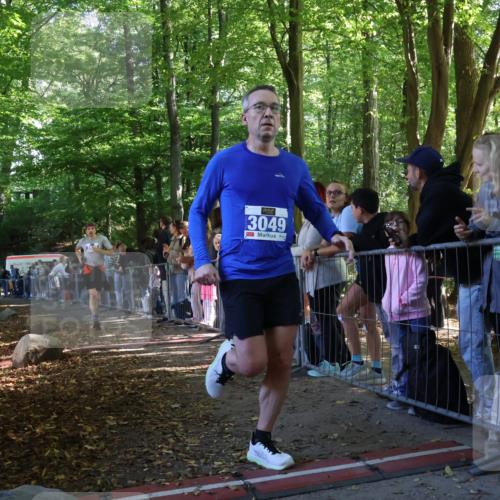 28.09.2025 - 33. Volkslauf durch das schöne Alstertal Strokosch-Dieckow http://msf.ph/oto/8965610 28.09.2025 11:27:08 Ziel 3049, 3936, 3946 meine-sportfotos.de