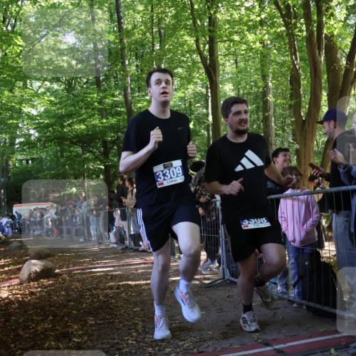 28.09.2025 - 33. Volkslauf durch das schöne Alstertal Strokosch-Dieckow http://msf.ph/oto/8965626 28.09.2025 11:27:20 Ziel 3308, 3309 meine-sportfotos.de