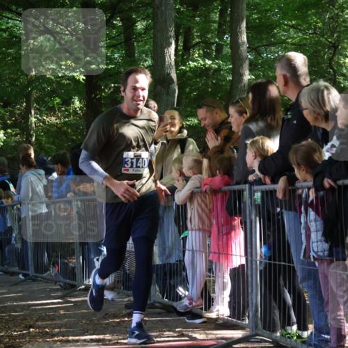 28.09.2025 - 33. Volkslauf durch das schöne Alstertal Strokosch-Dieckow http://msf.ph/oto/8965693 28.09.2025 11:28:14 Ziel 1001, 3140, 3275 meine-sportfotos.de