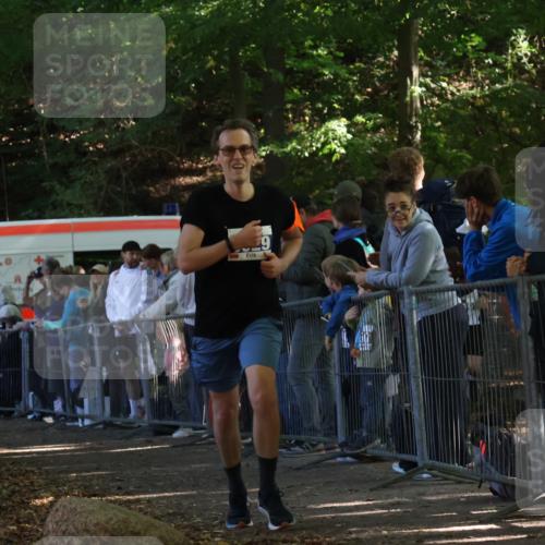 28.09.2025 - 33. Volkslauf durch das schöne Alstertal Strokosch-Dieckow http://msf.ph/oto/8965709 28.09.2025 11:28:28 Ziel 3029, 3181 meine-sportfotos.de