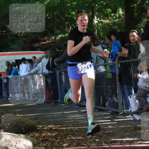 28.09.2025 - 33. Volkslauf durch das schöne Alstertal Strokosch-Dieckow http://msf.ph/oto/8965749 28.09.2025 11:29:09 Ziel 3321 meine-sportfotos.de