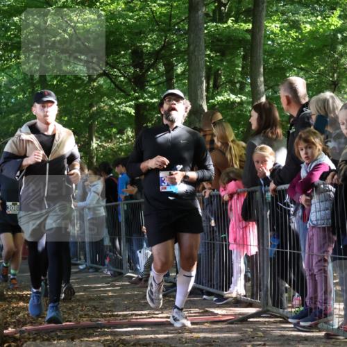 28.09.2025 - 33. Volkslauf durch das schöne Alstertal Strokosch-Dieckow http://msf.ph/oto/8965764 28.09.2025 11:29:37 Ziel 1513, 1515, 1546, 3088, 3095, 3096, 3138, 3236, 3930 meine-sportfotos.de
