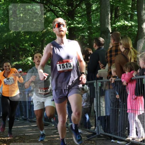 28.09.2025 - 33. Volkslauf durch das schöne Alstertal Strokosch-Dieckow http://msf.ph/oto/8965774 28.09.2025 11:29:42 Ziel 1513, 1515, 1546, 3236, 3930 meine-sportfotos.de